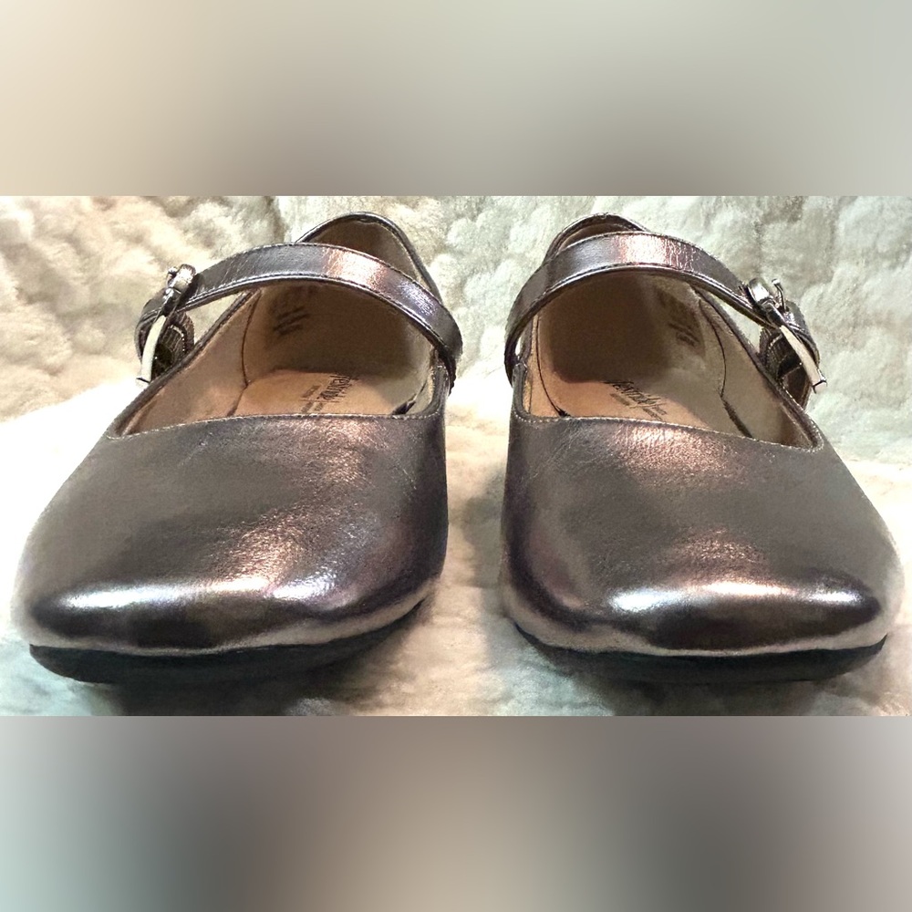 Life Stride Metallic Pewter buckle strap Mary Jane flat women’s size 7M - Picture 7 of 13